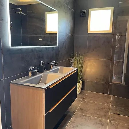 Med Sjoutsikt 別荘 Bamble