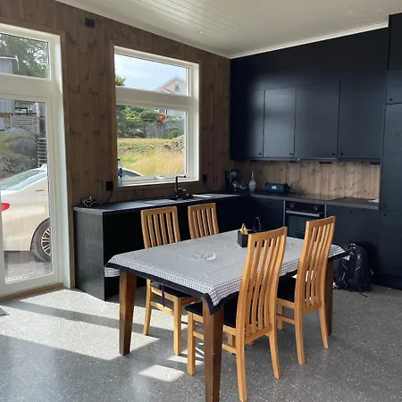 Med Sjoutsikt 別荘 *